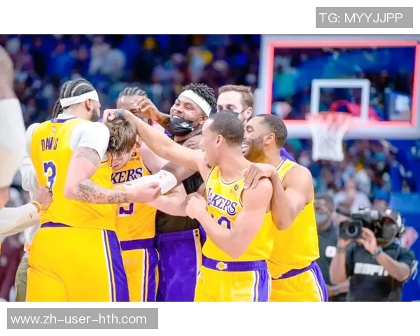 湖人对决独行侠精彩赛事回顾与分析球员表现及战术布局探讨 湖人对决独行侠精彩赛事回顾与分析球员表现及战术布局探讨